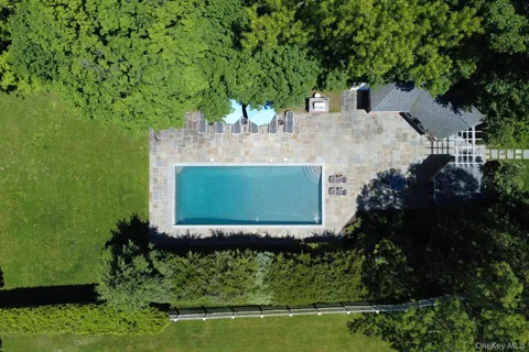 $3,990,000 | 7 Cedar Lane, Glen Cove, NY 11542