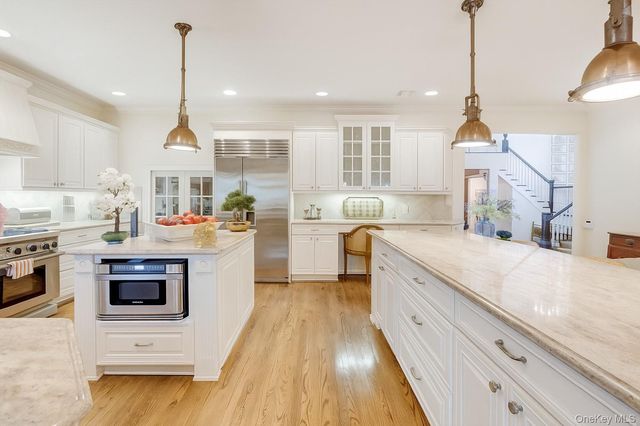 $3,990,000 | 7 Cedar Lane, Glen Cove, NY 11542