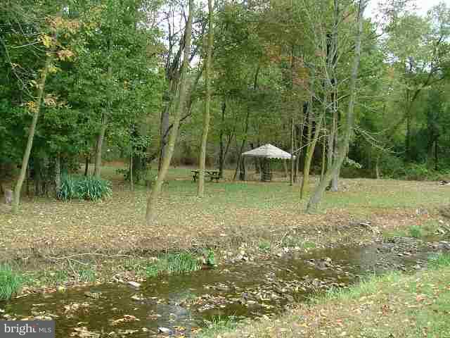 209 Neil Road Shippensburg, PA 17257 - Photo 3 of 7 Gallery Image 3