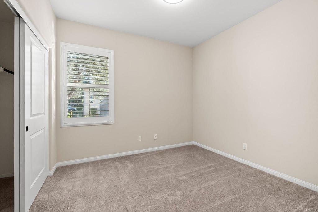 15968 Parkview Loop San Diego, CA 92127 - Photo 23 of 45 an empty room with a window