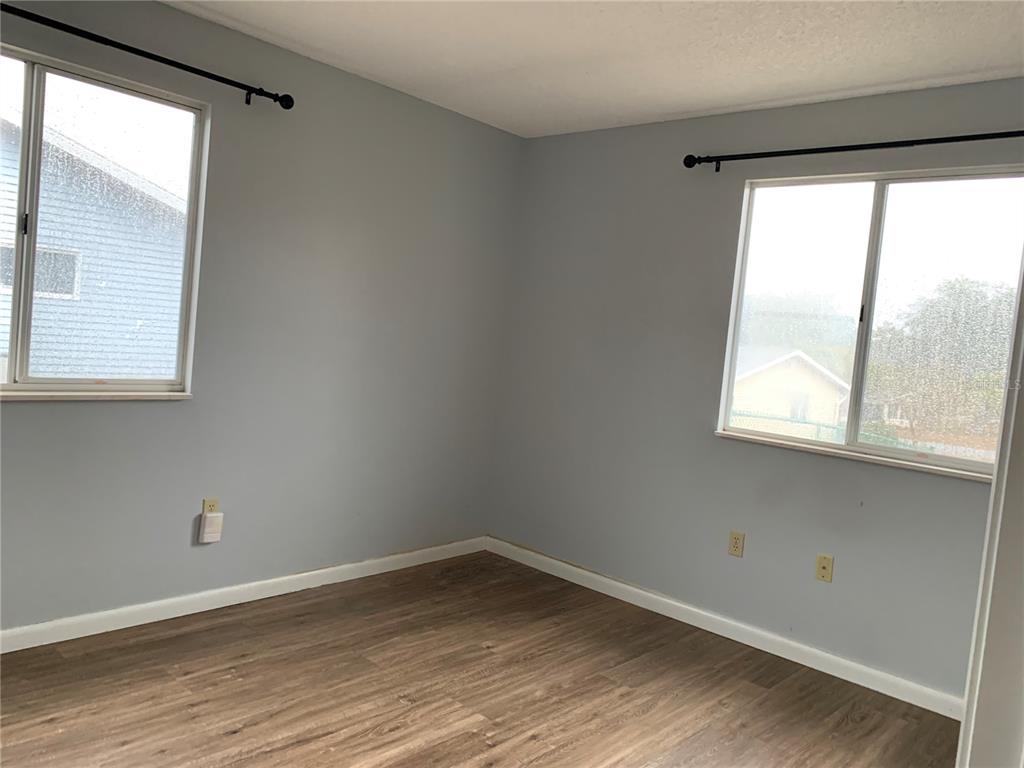 8431 Southwest 109th Lane Road Ocala, FL 34481 - Photo 16 of 20 a view of a window in an empty room