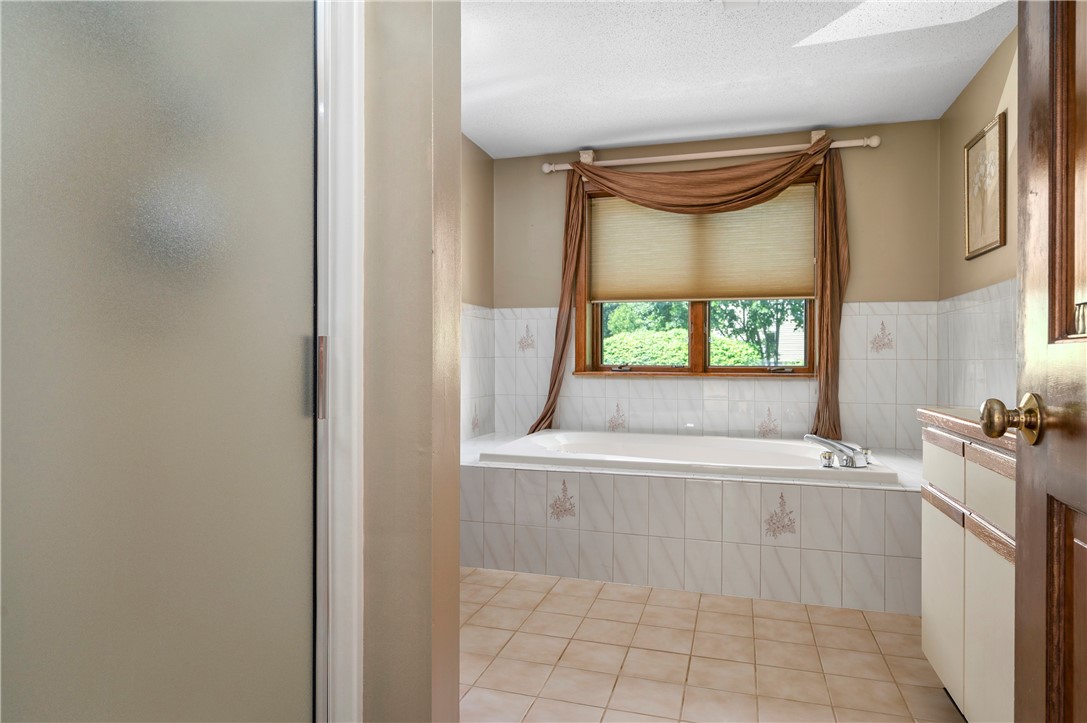 80 Fisher Road, Unit 50 Cumberland, RI 02864 - Photo 24 of 42 Gallery Image 24