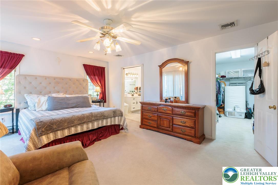 1089 Deemer Road Bath, PA 18014 - Photo 19 of 57