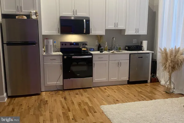 $1,325 | 100 West Lexington Street, Unit 302, Baltimore, MD 21201