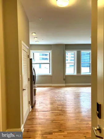 $1,325 | 100 West Lexington Street, Unit 302, Baltimore, MD 21201