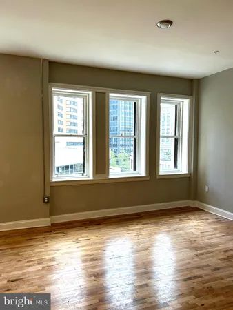 $1,325 | 100 West Lexington Street, Unit 302, Baltimore, MD 21201