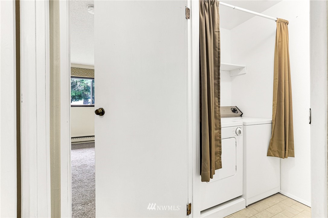 17518 149th Avenue Southeast, Unit 8 Renton, WA 98058 - Photo 22 of 25