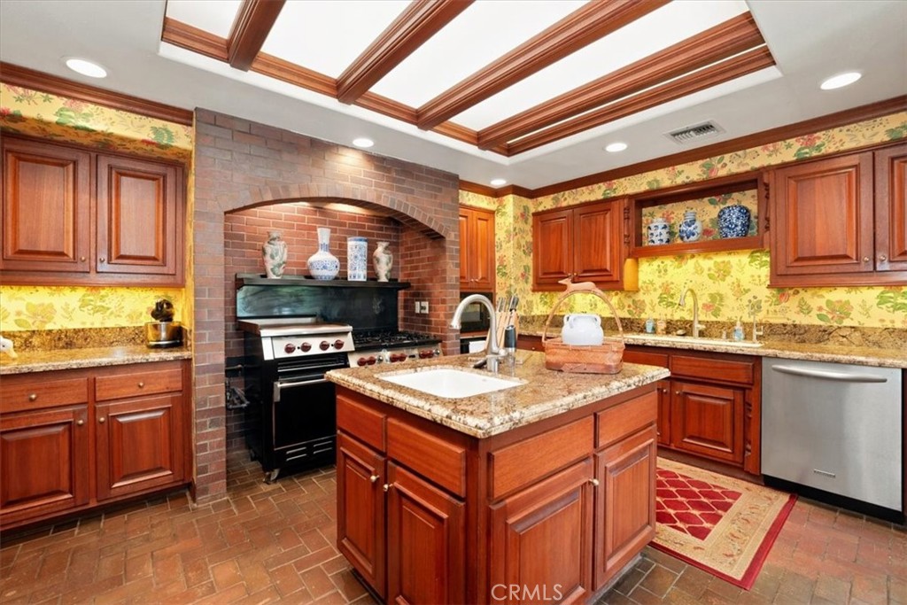 2445 Rolling Ridge Road Riverside, CA 92506 - Photo 37 of 75