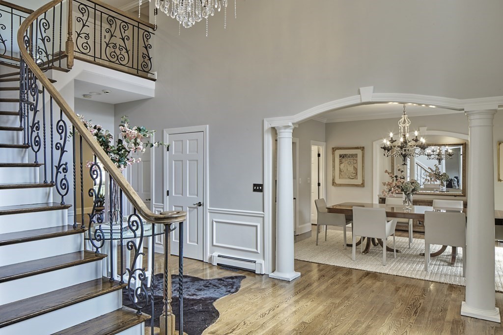 65 Laurel Road Weston, MA 02493 - Photo 4 of 24