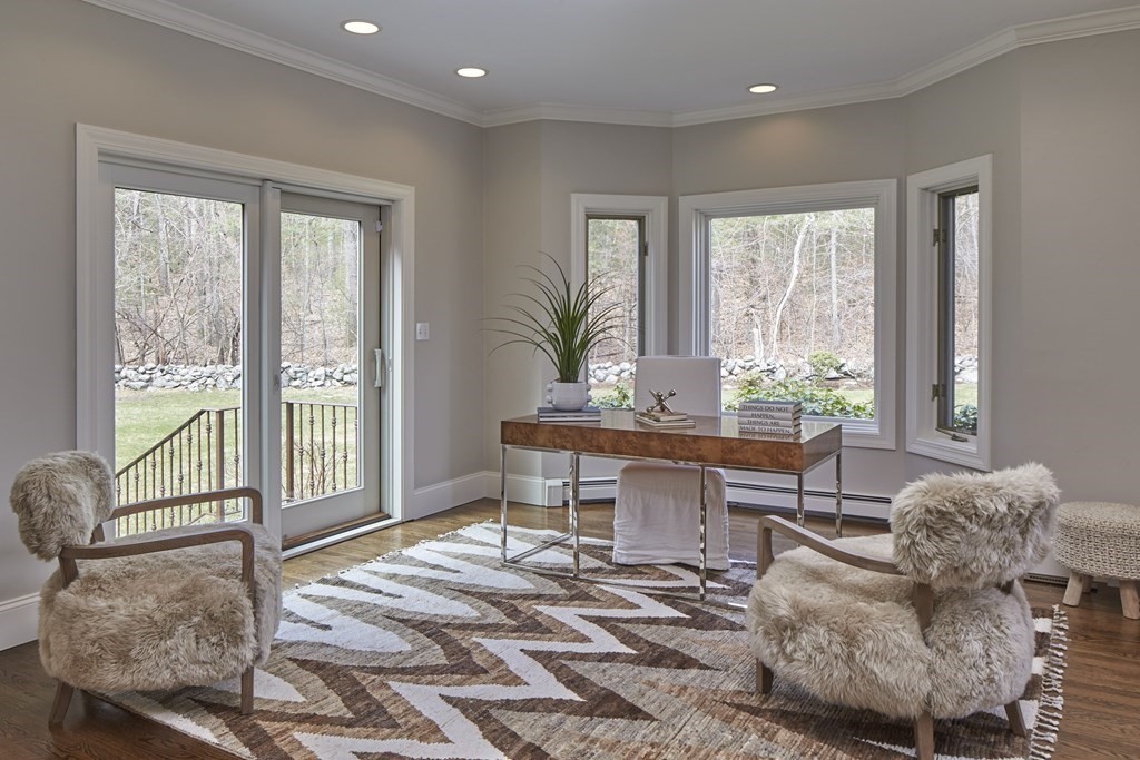 65 Laurel Road Weston, MA 02493 - Photo 7 of 24