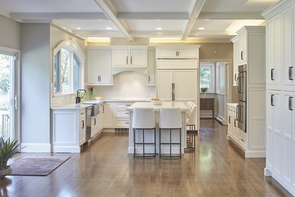 65 Laurel Road Weston, MA 02493 - Photo 9 of 24