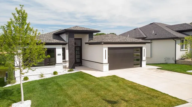 $890,000 | 7130 Westgate Street, Shawnee, KS 66216