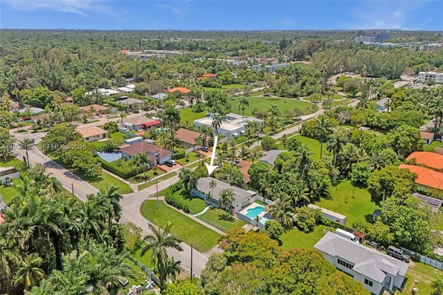 $1,175,000 | 16000 North Miami Avenue, Miami, FL 33169