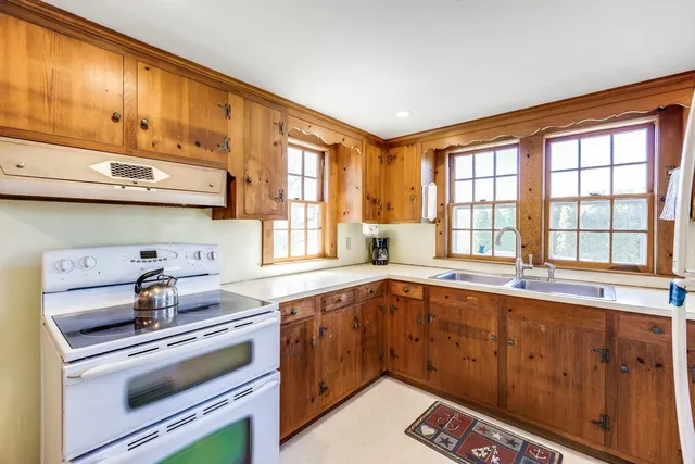 $3,495,000 | 35 Grayton Avenue, Hyannis Port, MA 02601