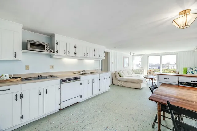 $3,495,000 | 35 Grayton Avenue, Hyannis Port, MA 02601