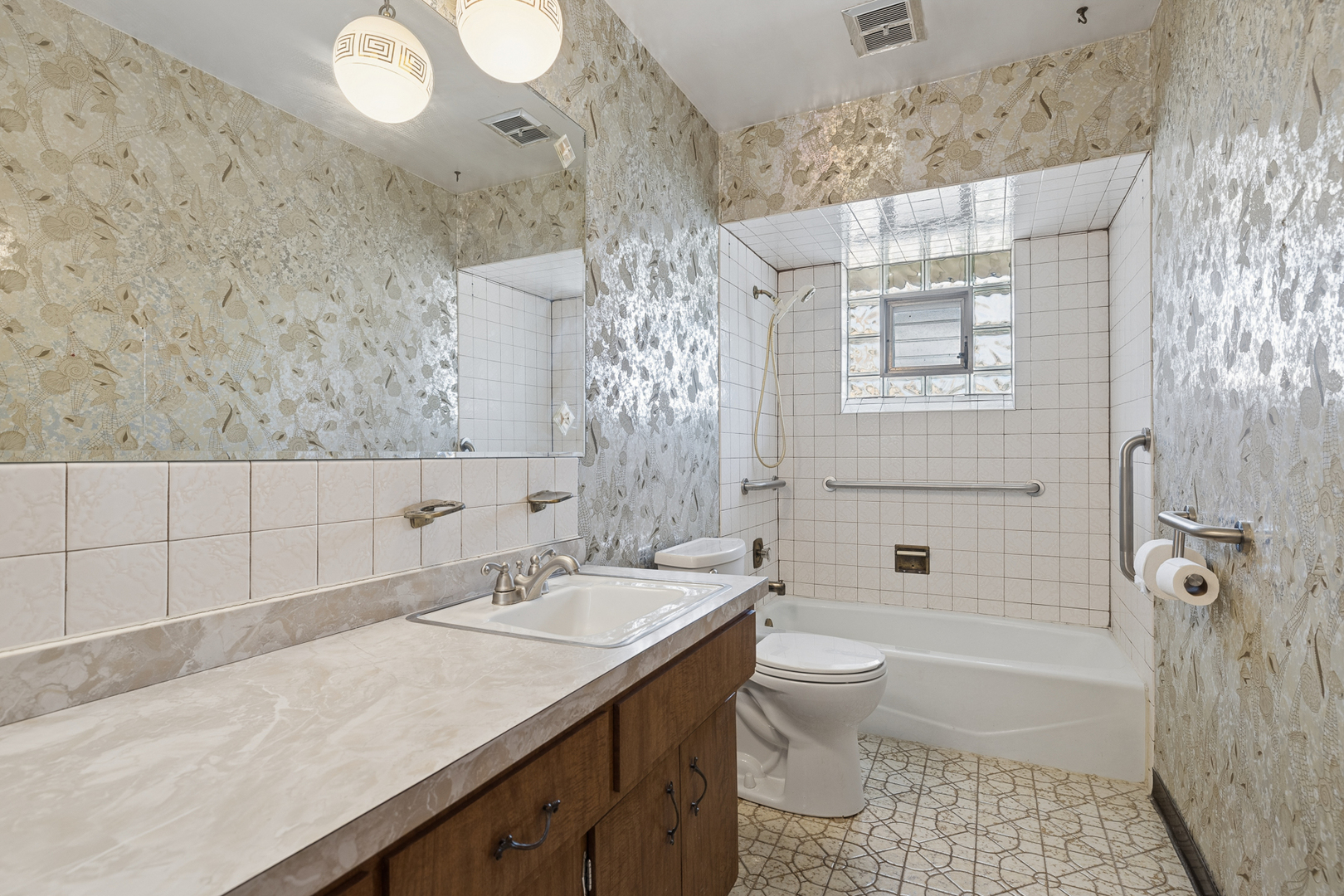 7737 Odell Avenue Bridgeview, IL 60455 - Photo 13 of 21