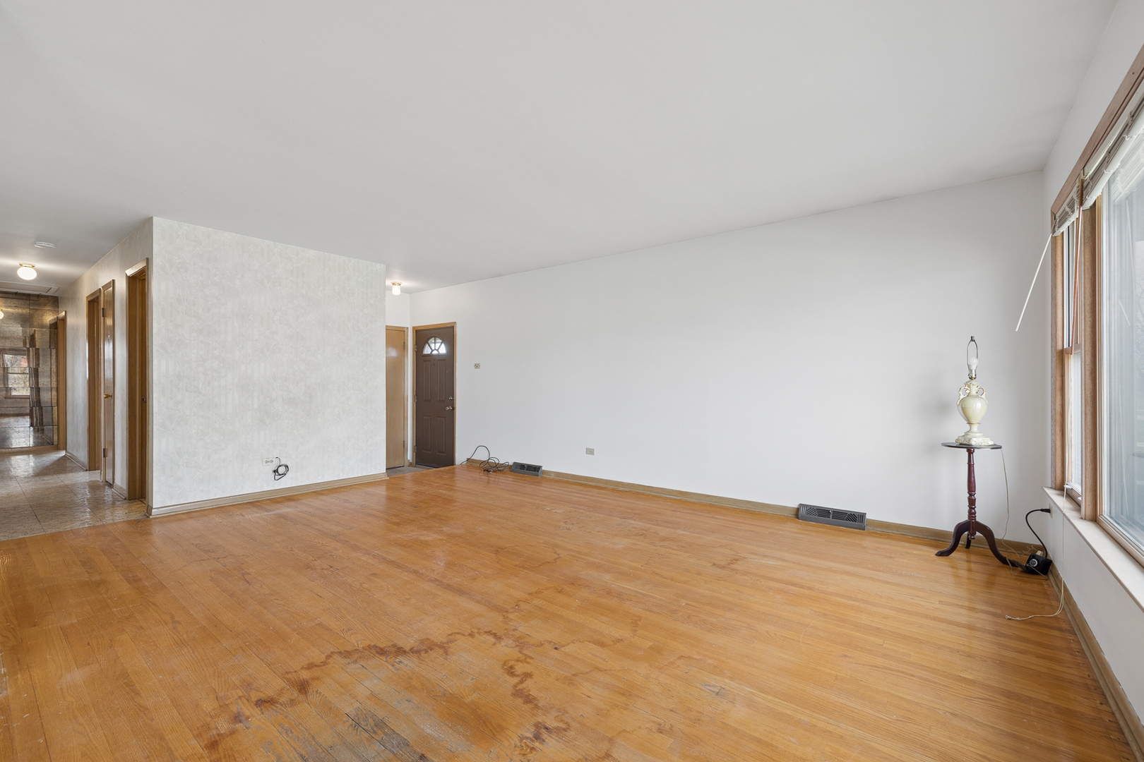 7737 Odell Avenue Bridgeview, IL 60455 - Photo 4 of 21