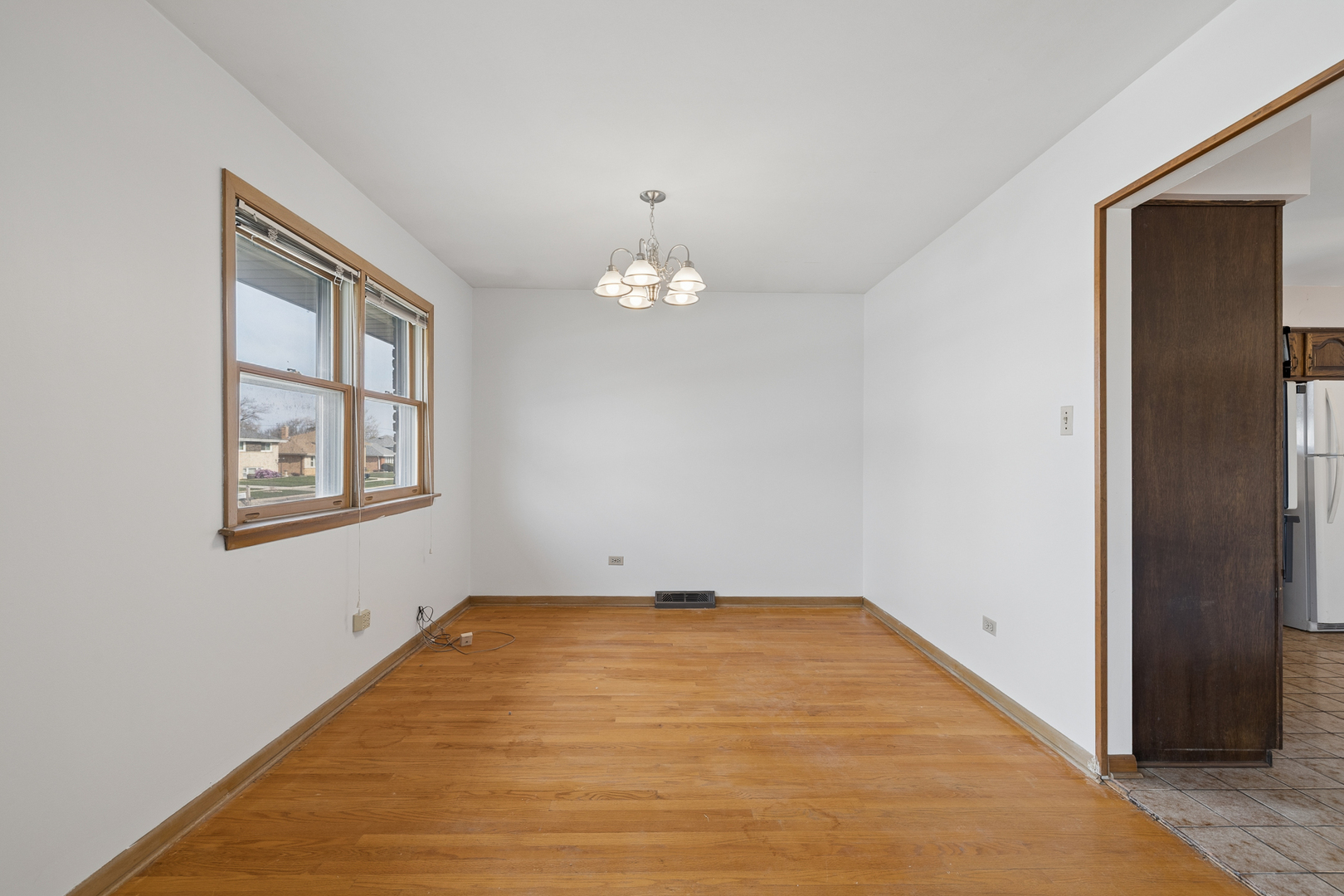 7737 Odell Avenue Bridgeview, IL 60455 - Photo 6 of 21