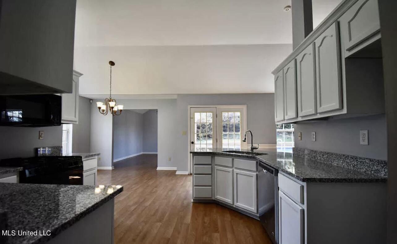 2065 Heather Ridge Southaven, MS 38672 - Photo 11 of 20 IMG_8689