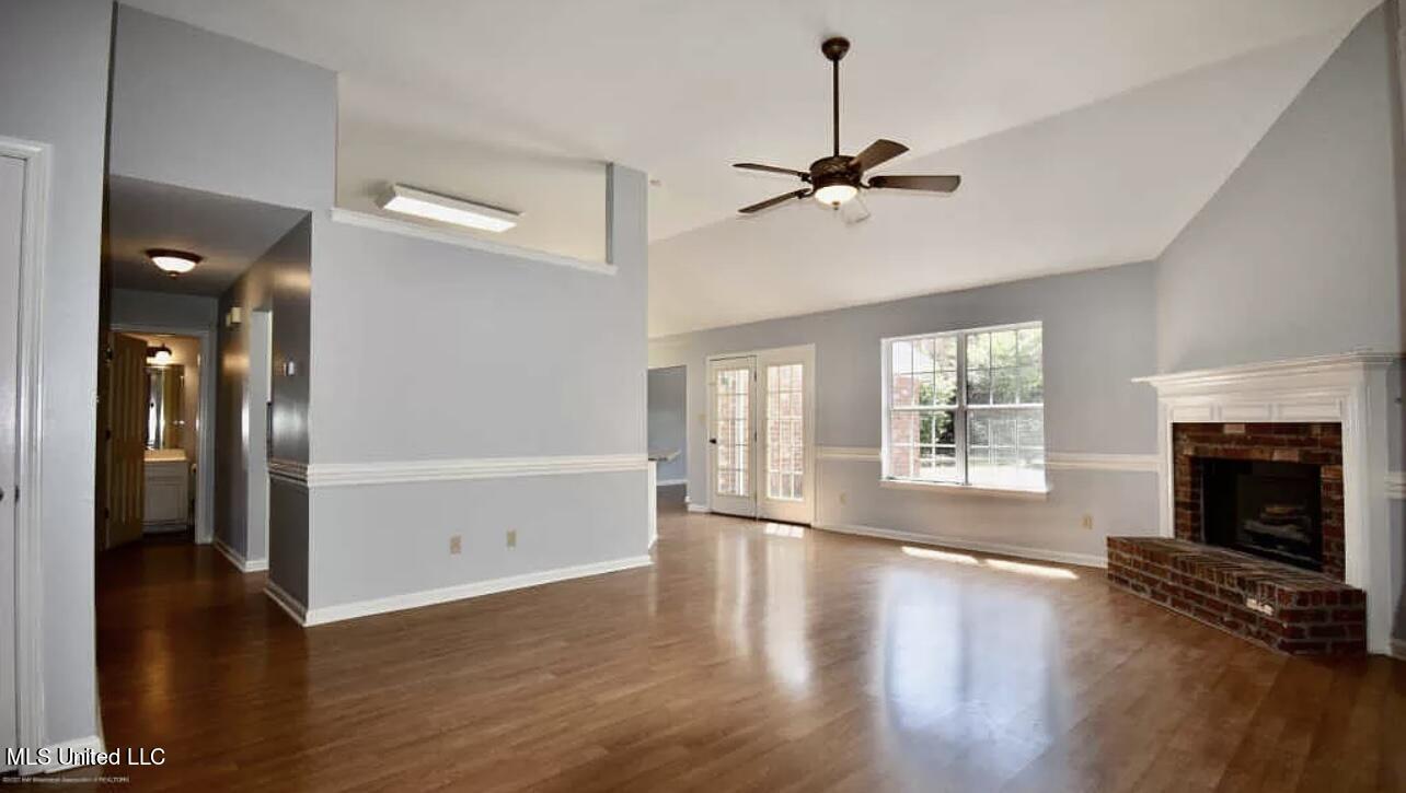 2065 Heather Ridge Southaven, MS 38672 - Photo 3 of 20 IMG_8678