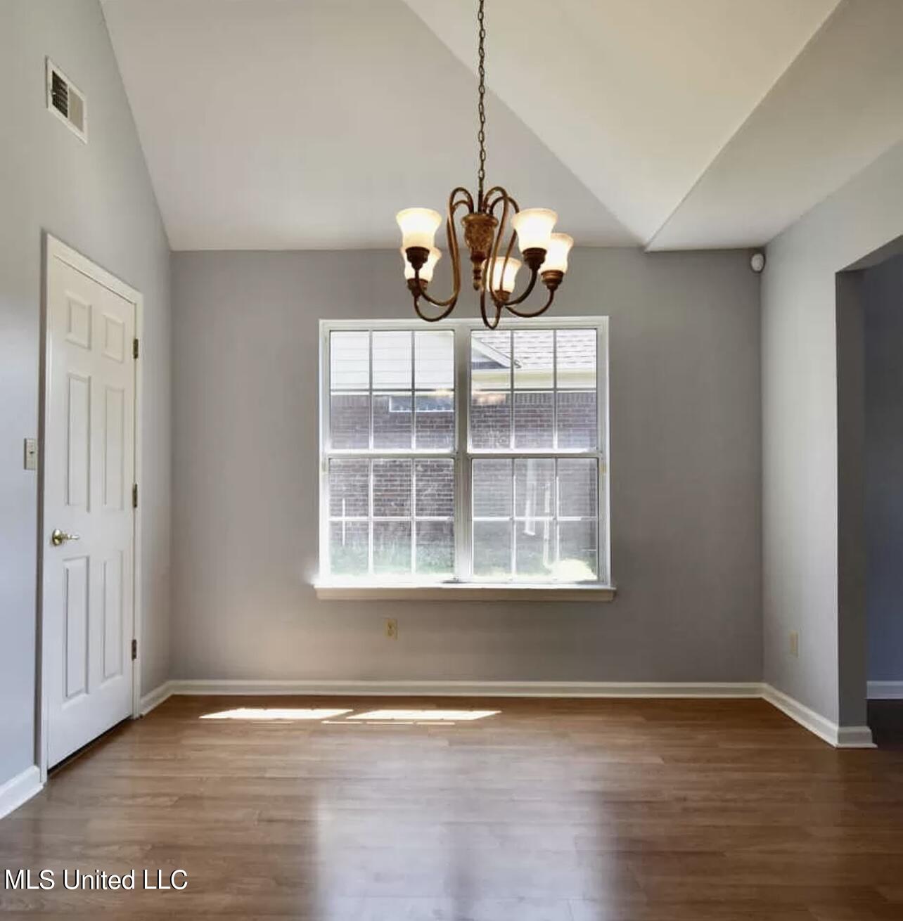 2065 Heather Ridge Southaven, MS 38672 - Photo 6 of 20 IMG_8682