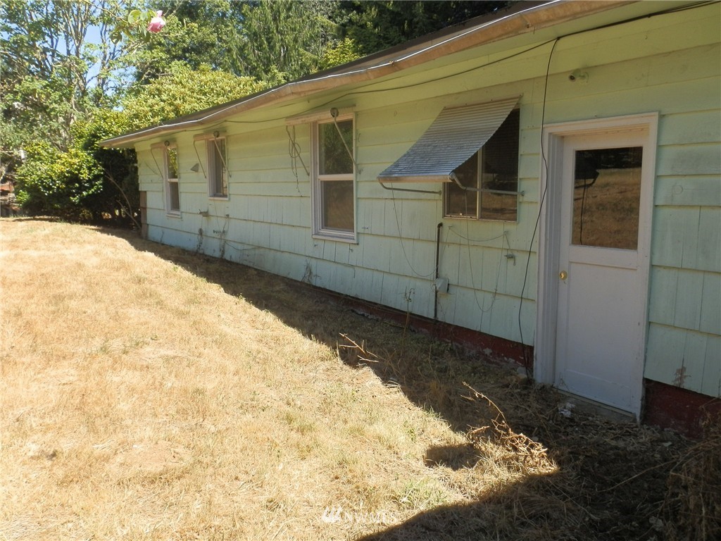 265 Joe Rocky Road Raymond, WA 98577 - Photo 2 of 9 Gallery Image 2