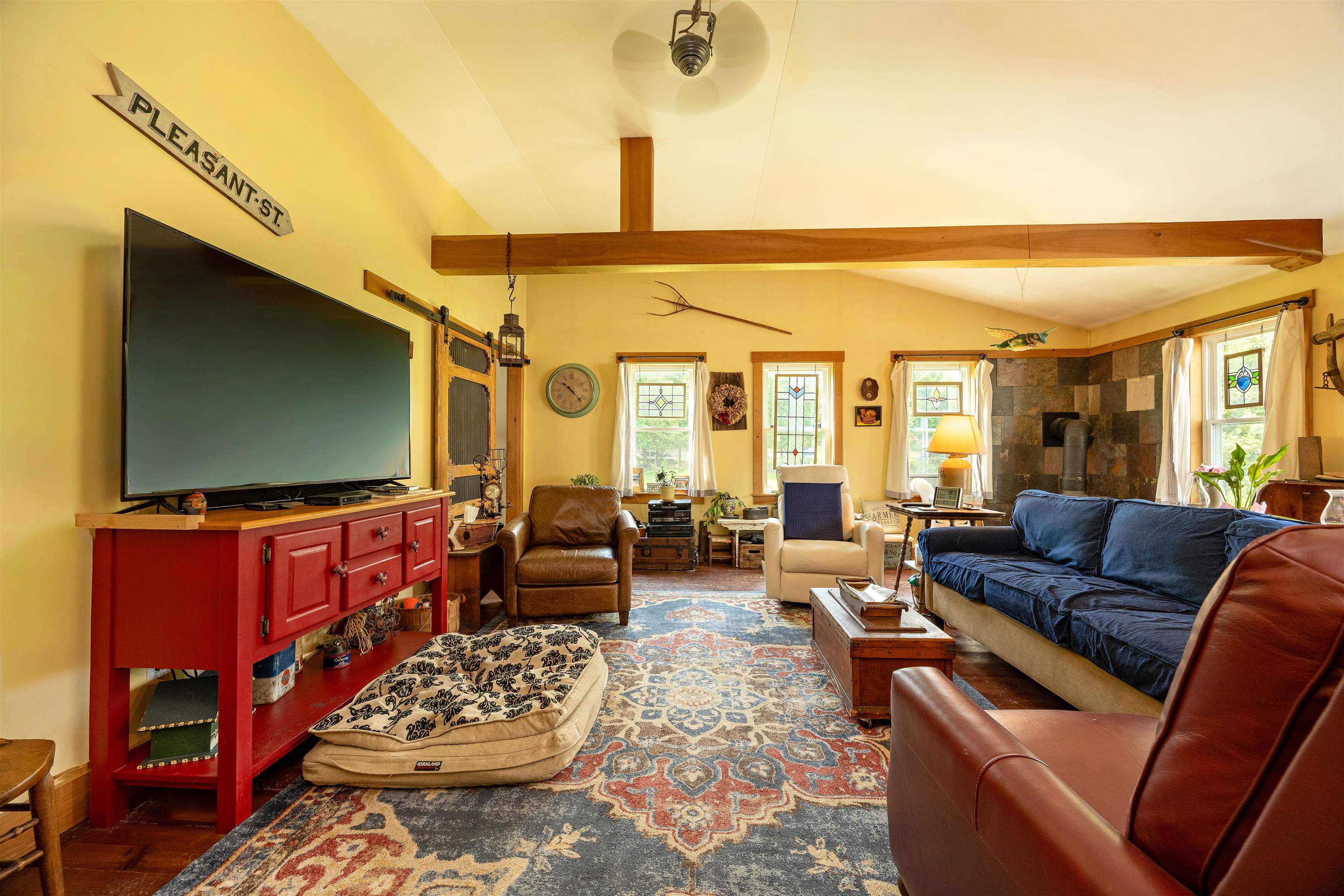 13 Pleasant Street Lancaster, NH 03584 - Photo 25 of 59