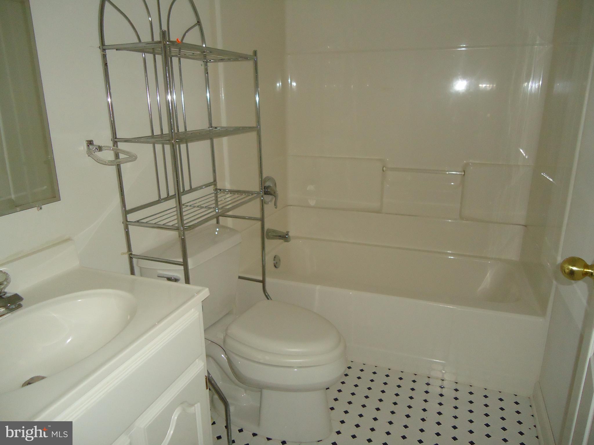 7495 Morgan Road Woodbine, MD 21797 - Photo 9 of 16 Bath