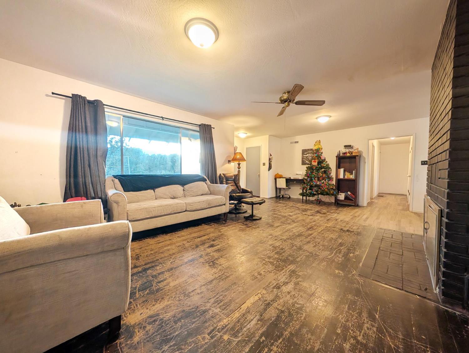 600 Gold Oak Road San Andreas, CA 95249 - Photo 15 of 46 a living room with furniture and a large window