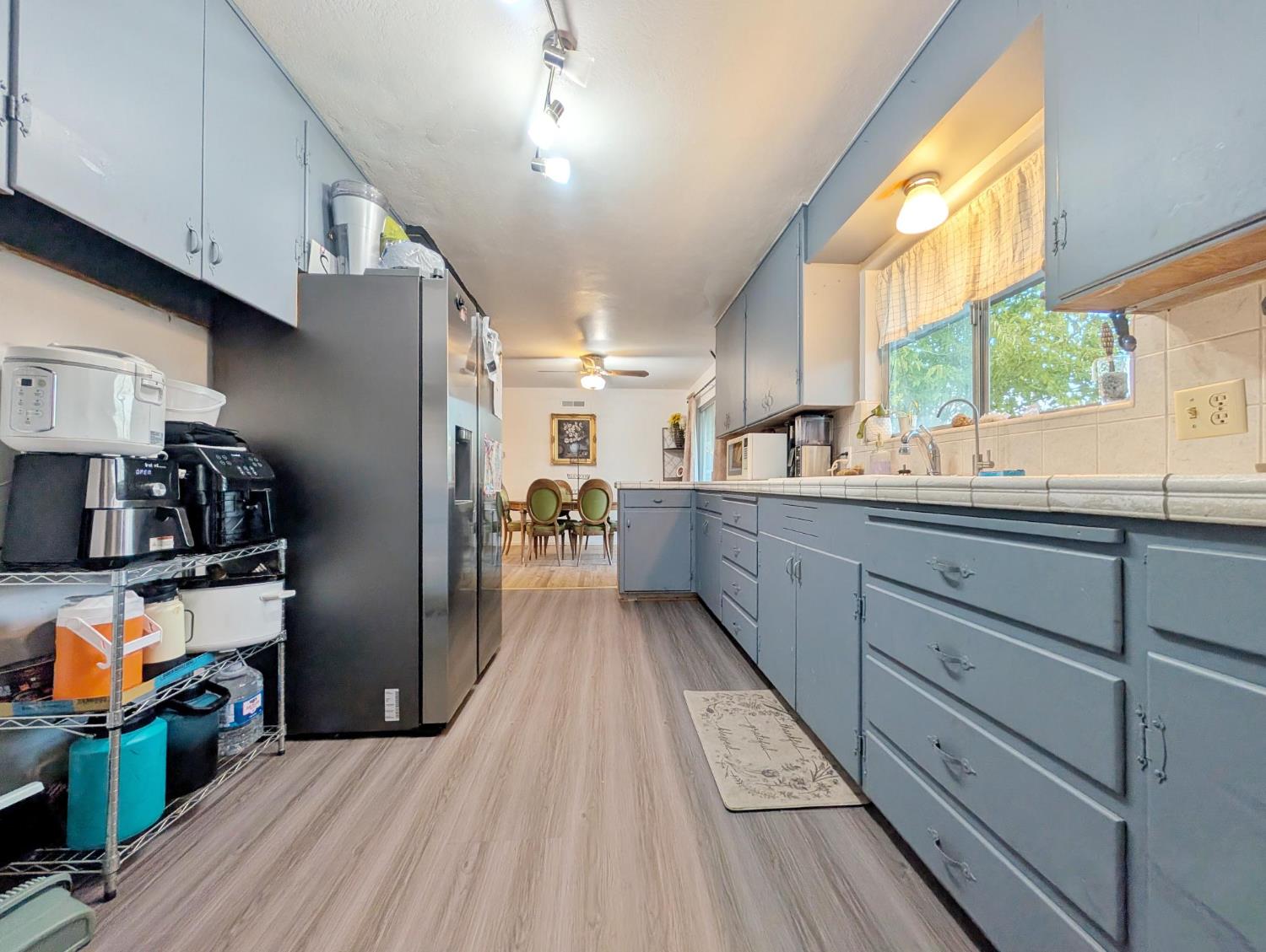 600 Gold Oak Road San Andreas, CA 95249 - Photo 21 of 46 a kitchen with cabinets a sink and appliances