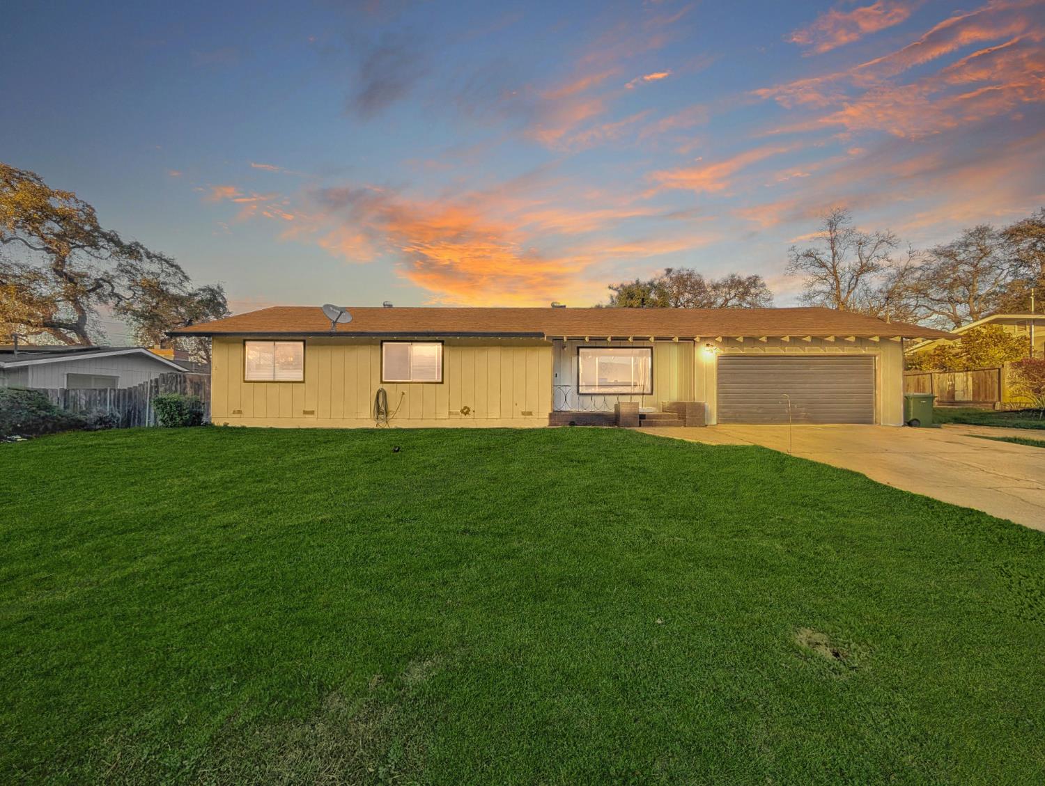 600 Gold Oak Road San Andreas, CA 95249 - Photo 38 of 46 a front view of a house with a garden