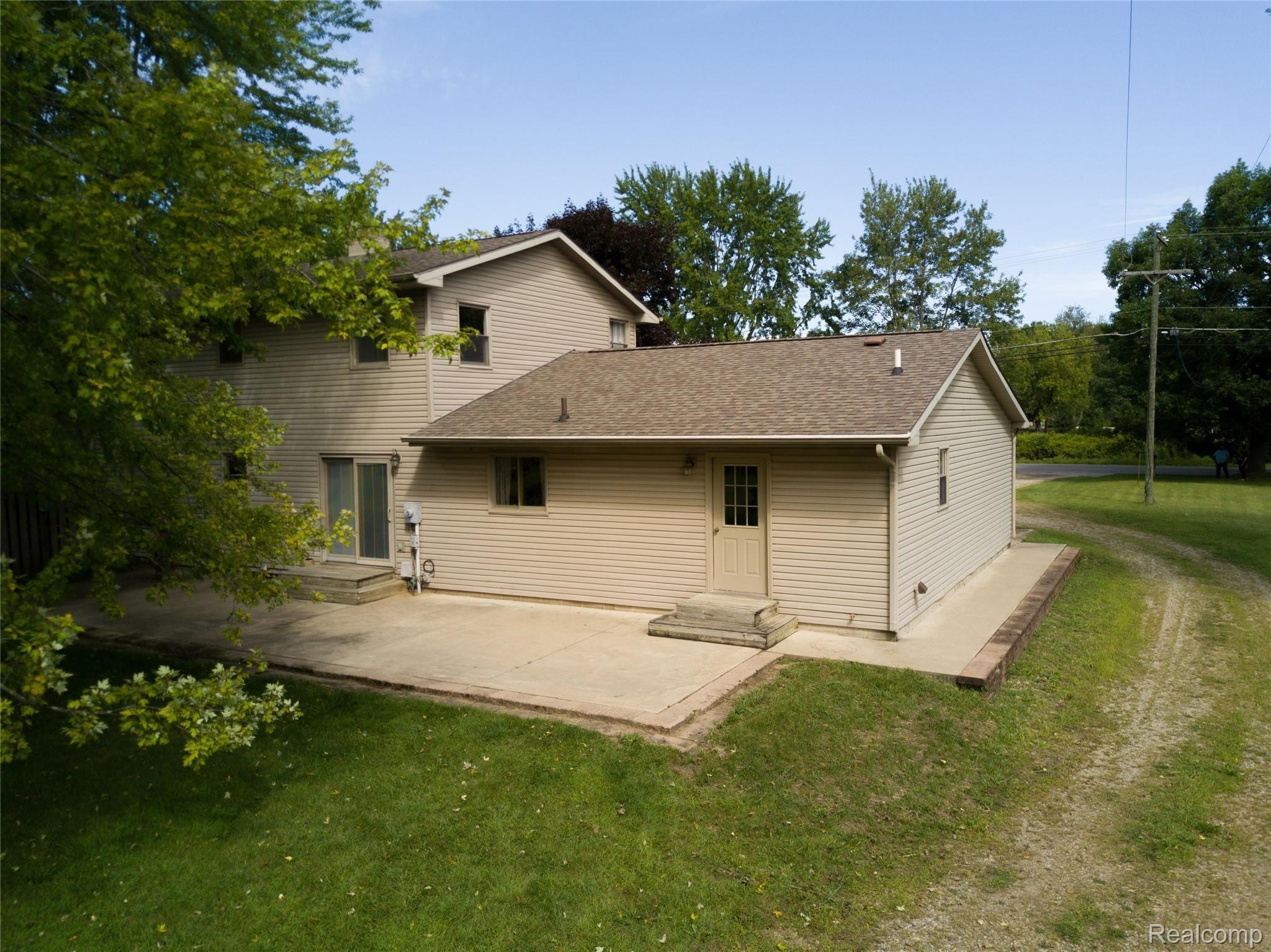 10833 North Territorial Road Dexter, MI 48130 - Photo 22 of 36 IMG-0952.jpg