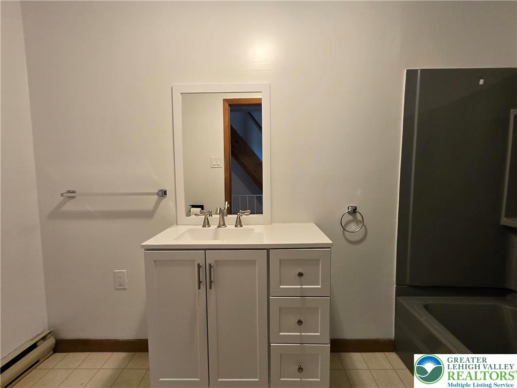 215 Bushkill Street Easton, PA 18042 - Photo 11 of 22