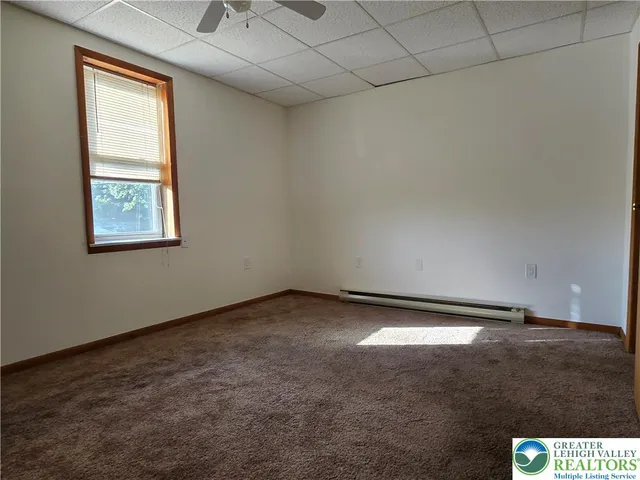 $1,350 | 215 Bushkill Street, Easton, PA 18042