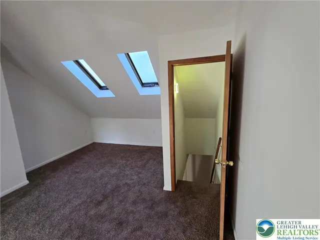 $1,350 | 215 Bushkill Street, Easton, PA 18042