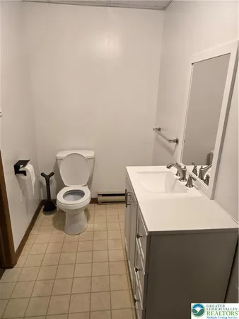$1,350 | 215 Bushkill Street, Easton, PA 18042