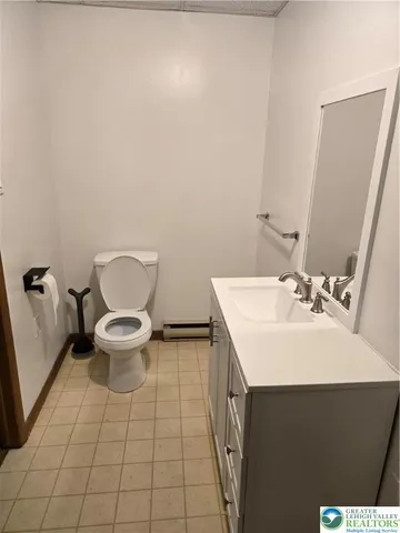 $1,350 | 215 Bushkill Street, Easton, PA 18042