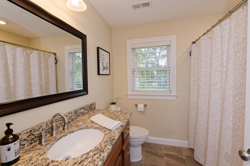 192 Rebecca Road Northbridge, MA 01588 - Photo 22 of 42