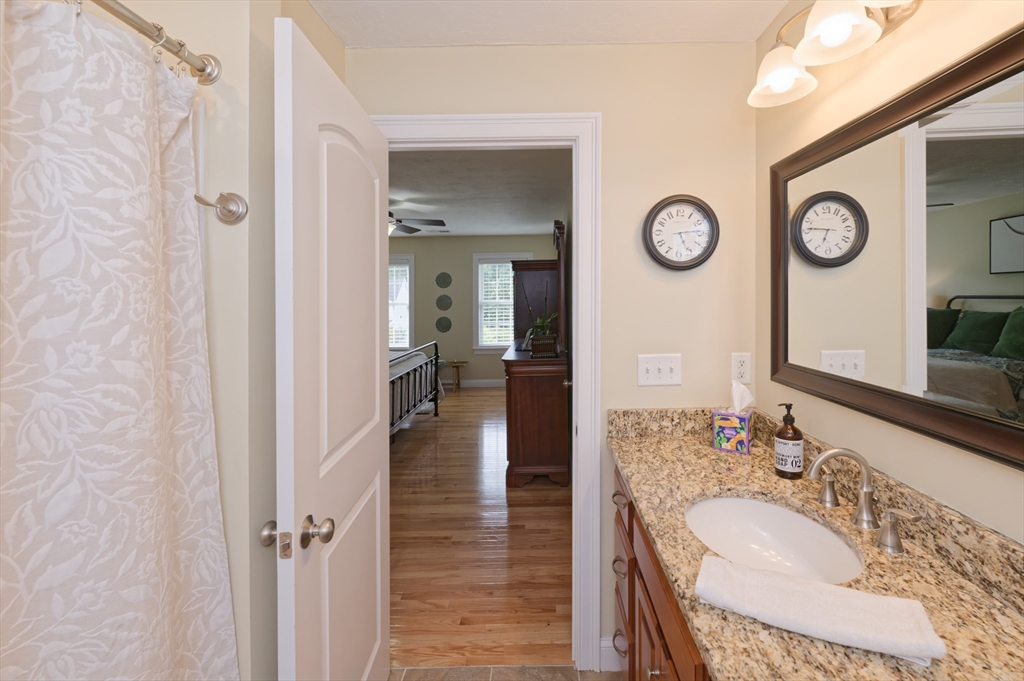 192 Rebecca Road Northbridge, MA 01588 - Photo 23 of 42