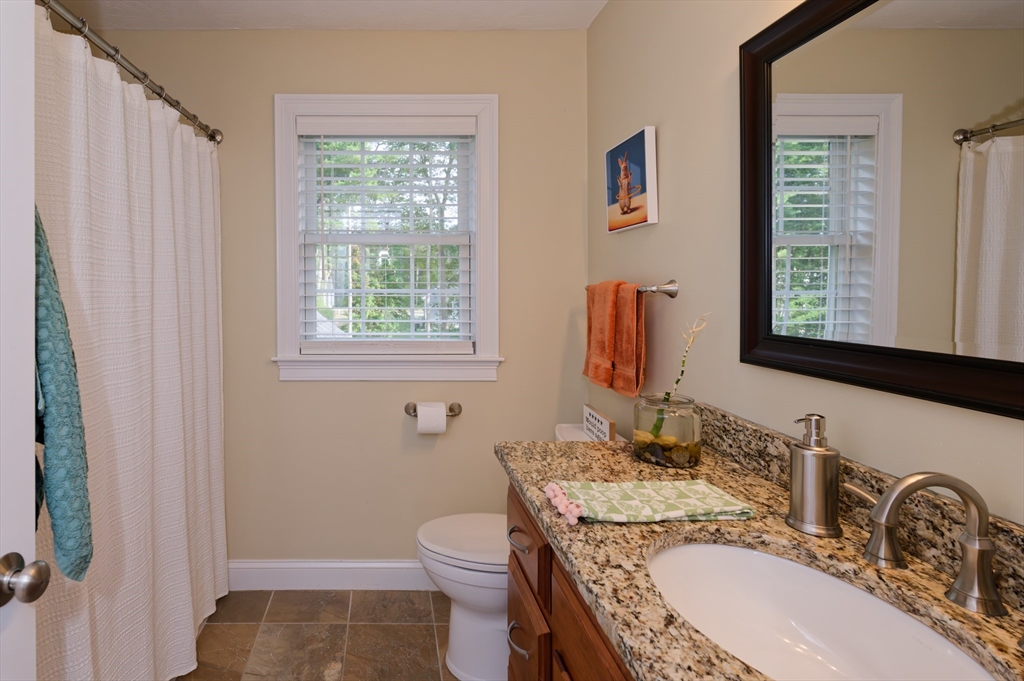 192 Rebecca Road Northbridge, MA 01588 - Photo 32 of 42