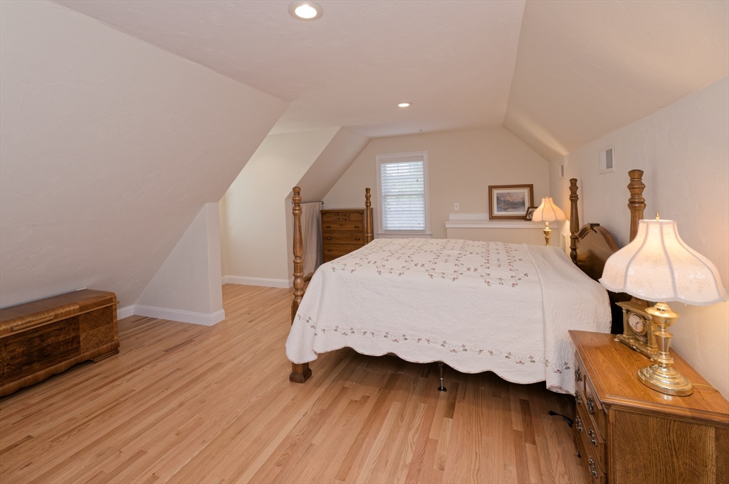 192 Rebecca Road Northbridge, MA 01588 - Photo 34 of 42