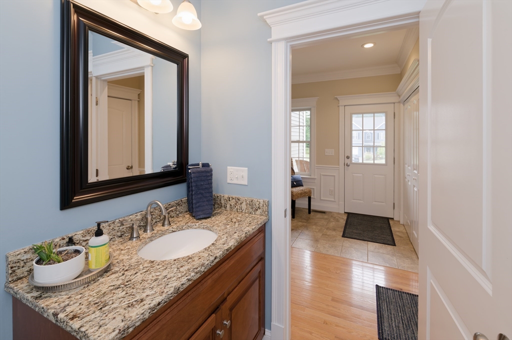 192 Rebecca Road Northbridge, MA 01588 - Photo 7 of 42