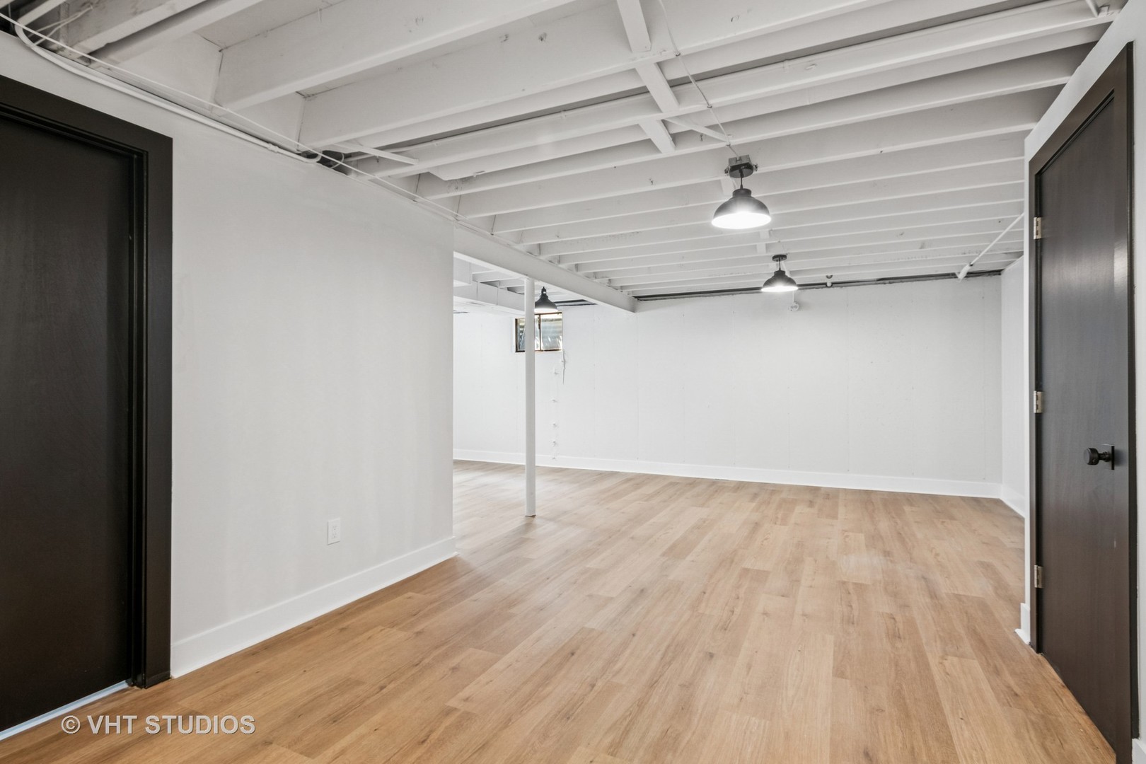 1575 Burning Trail Wheaton, IL 60189 - Photo 25 of 34 wooden floor in an empty room