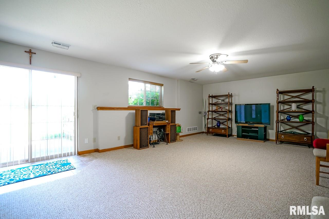 12515 Legion Hall Road Princeville, IL 61559 - Photo 36 of 37 Gallery Image 36