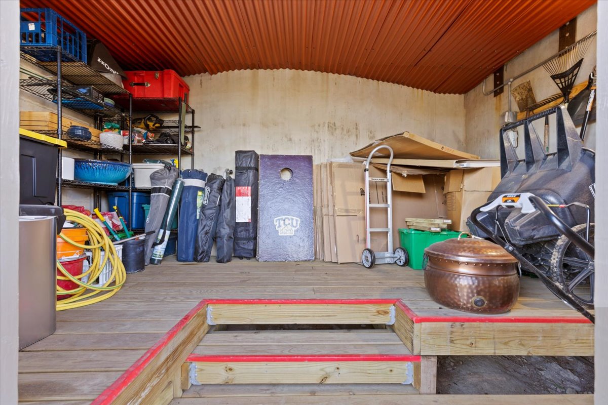 17825 Windecker Cove Dripping Springs, TX 78620 - Photo 33 of 39 a utility room with stainless steel appliances and breakfast area