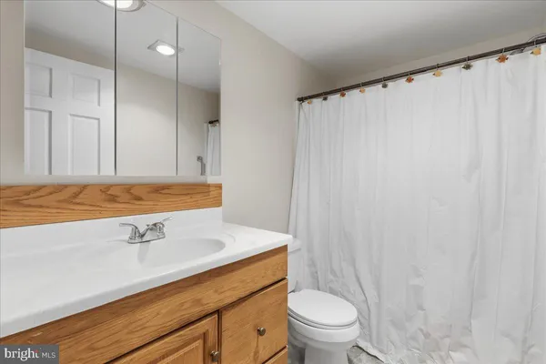 $245,000 | 137 Drummers Lane, Unit 137, Wayne, PA 19087