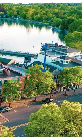 $5,000 | 18 East Genesee Street, Unit 1, Skaneateles, NY 13152