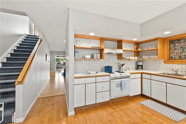 $5,000 | 18 East Genesee Street, Unit 1, Skaneateles, NY 13152