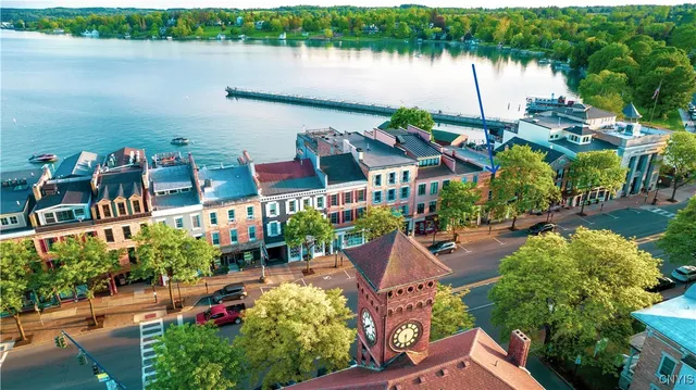 $5,000 | 18 East Genesee Street, Unit 1, Skaneateles, NY 13152