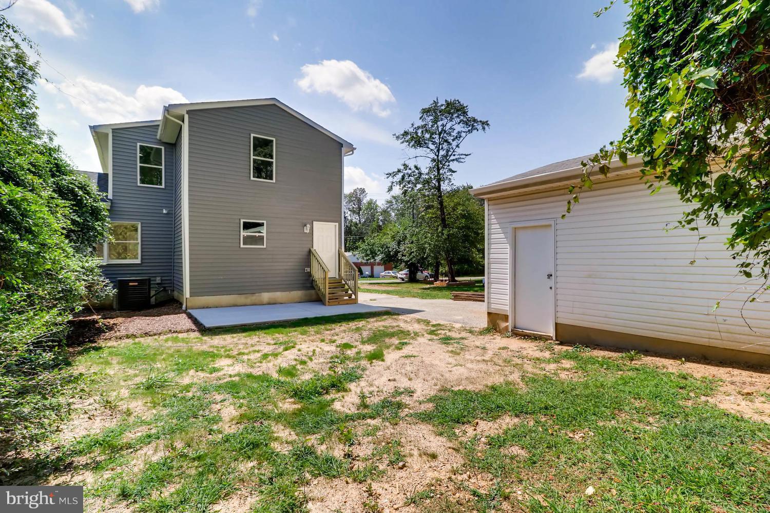 4824 Valley Forge Road Randallstown, MD 21133 - Photo 28 of 28 Exterior (Rear) w/ LG private back yard